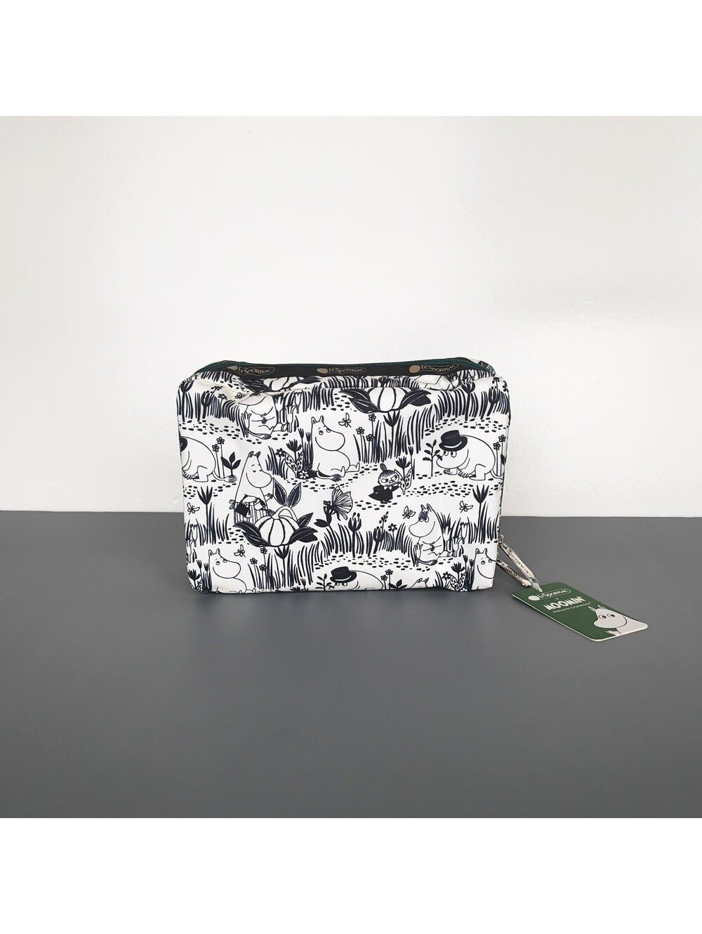 LeSportsac x Moomin Extra Large Rectangular Cosmetic Bag NWT